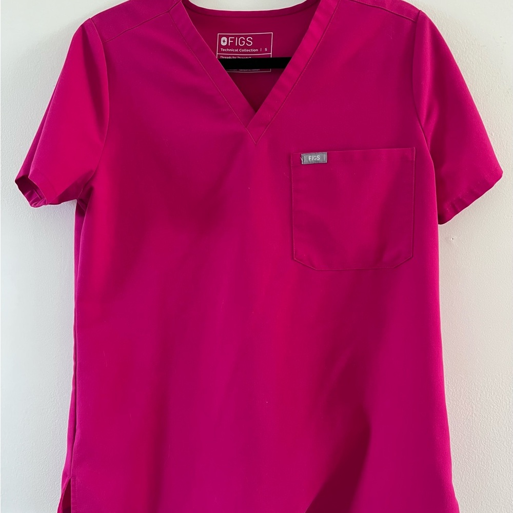 Figs Raspberry Technical Small Scrub Top and medi… - image 1